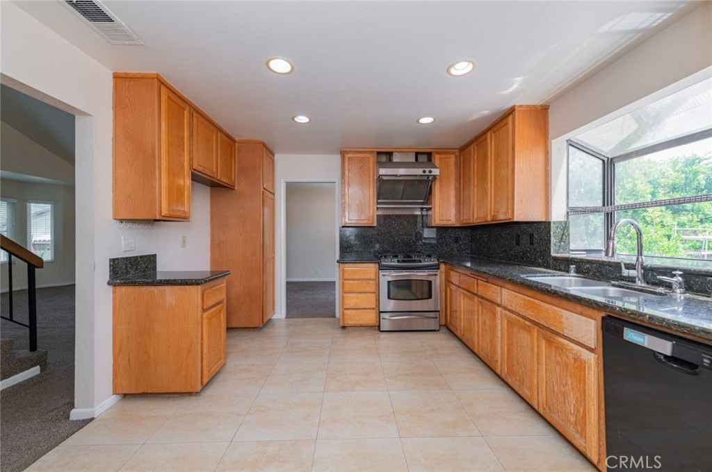 8 Quiet Hollow Road