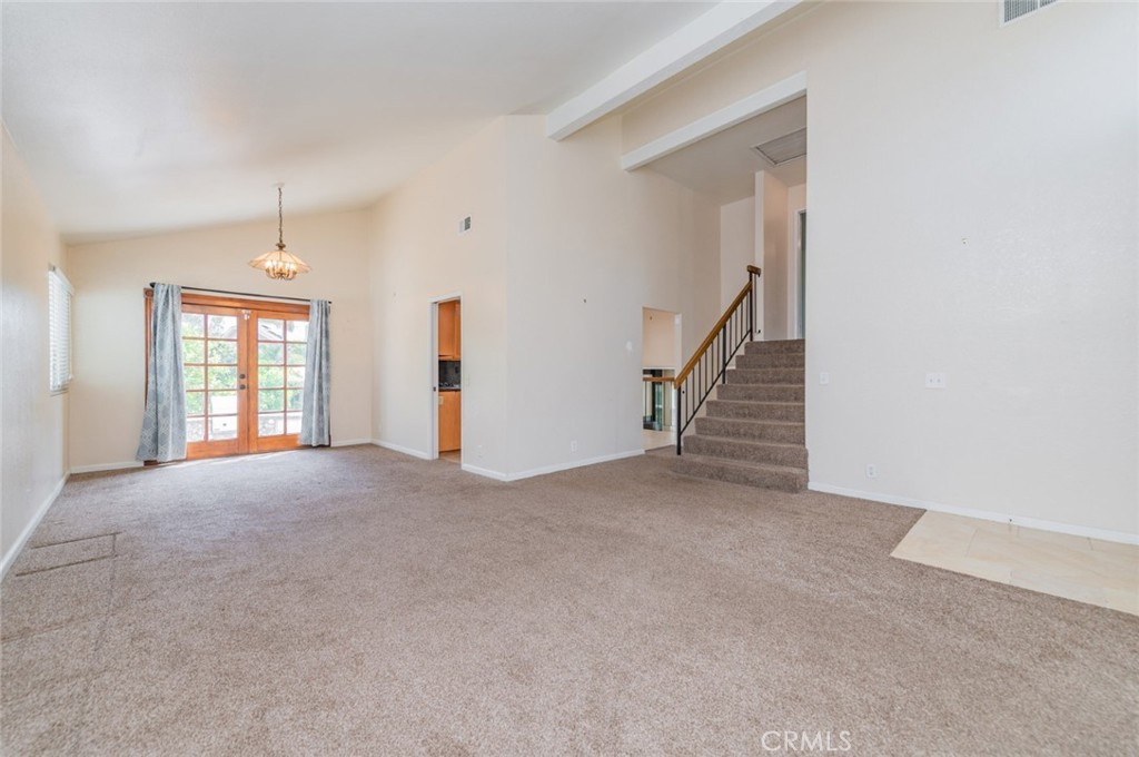 8 Quiet Hollow Road