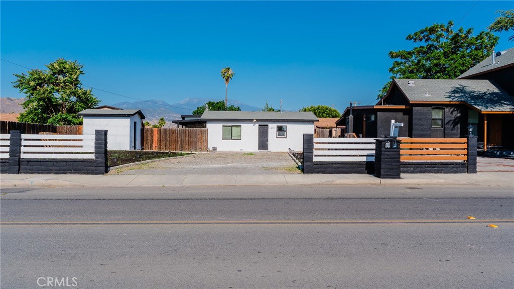 165 N Alessandro Avenue