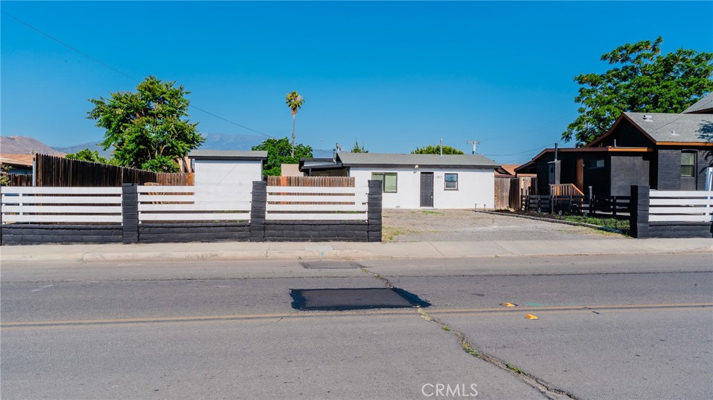 165 N Alessandro Avenue