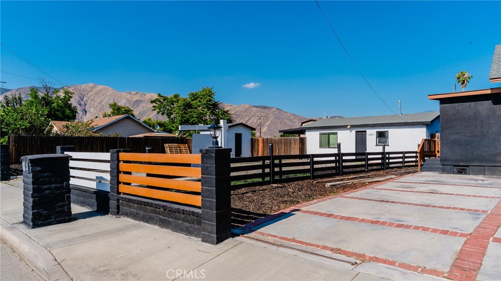 165 N Alessandro Avenue
