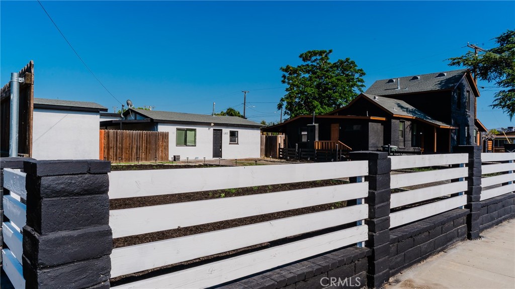 165 N Alessandro Avenue