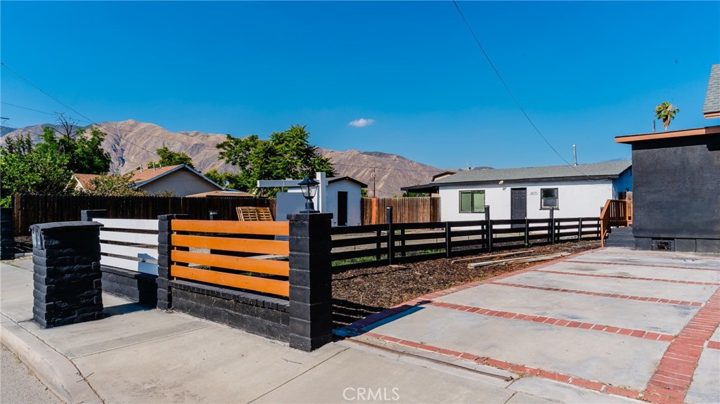 165 N Alessandro Avenue