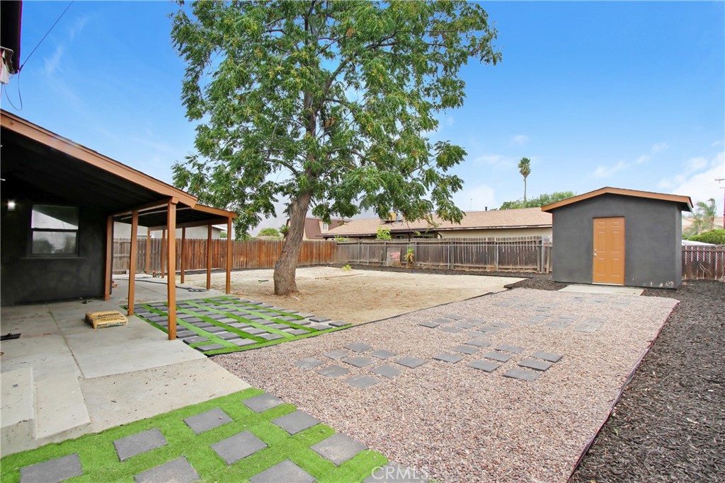 165 N Alessandro Avenue