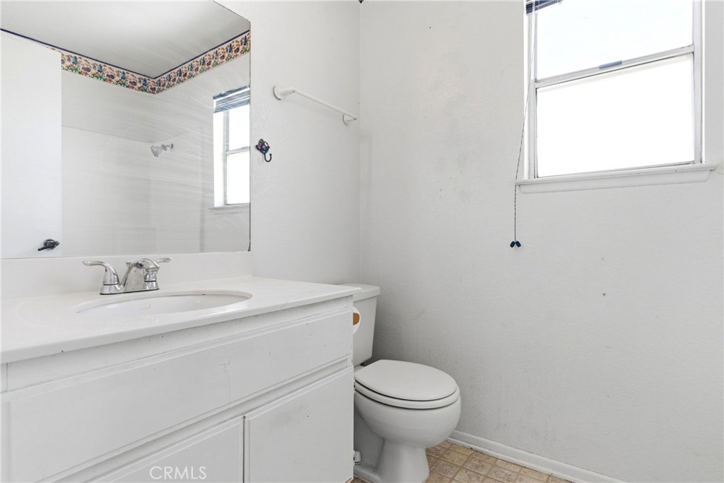 2634 Akron