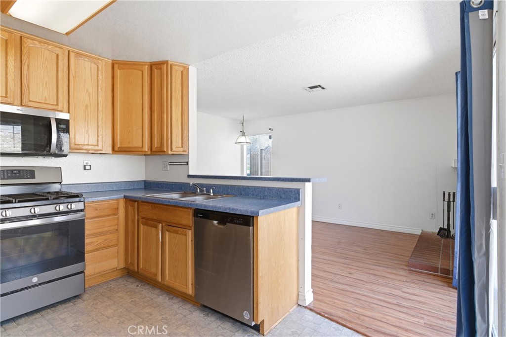 2634 Akron