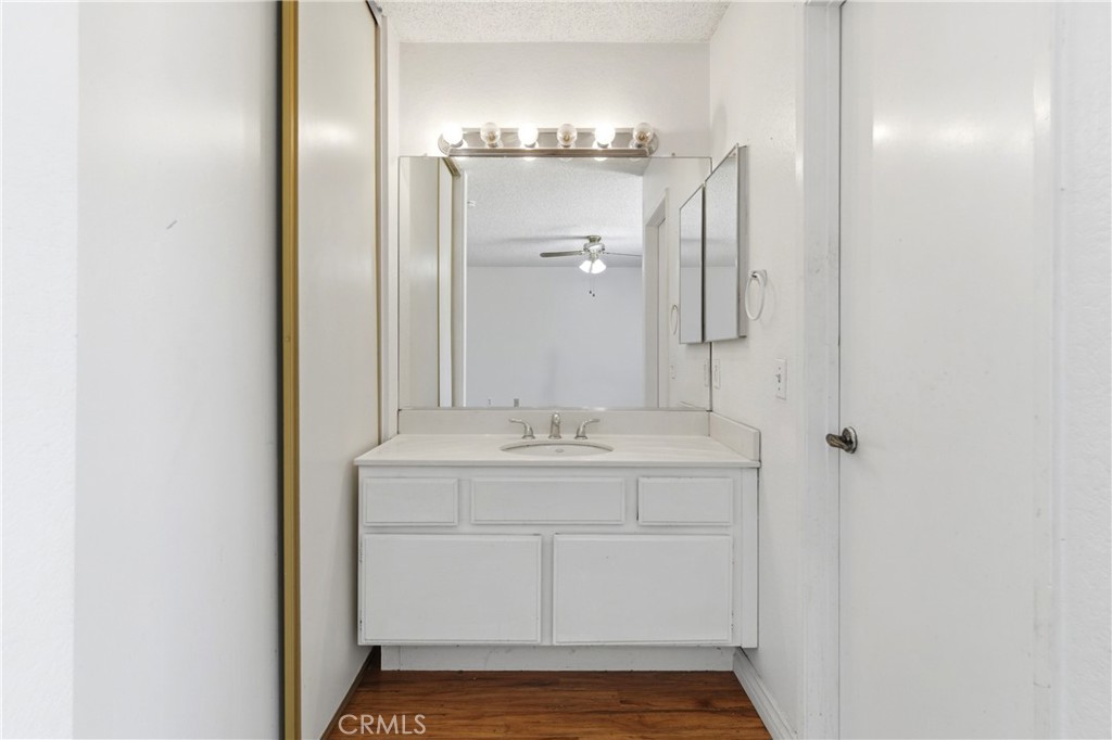 2634 Akron