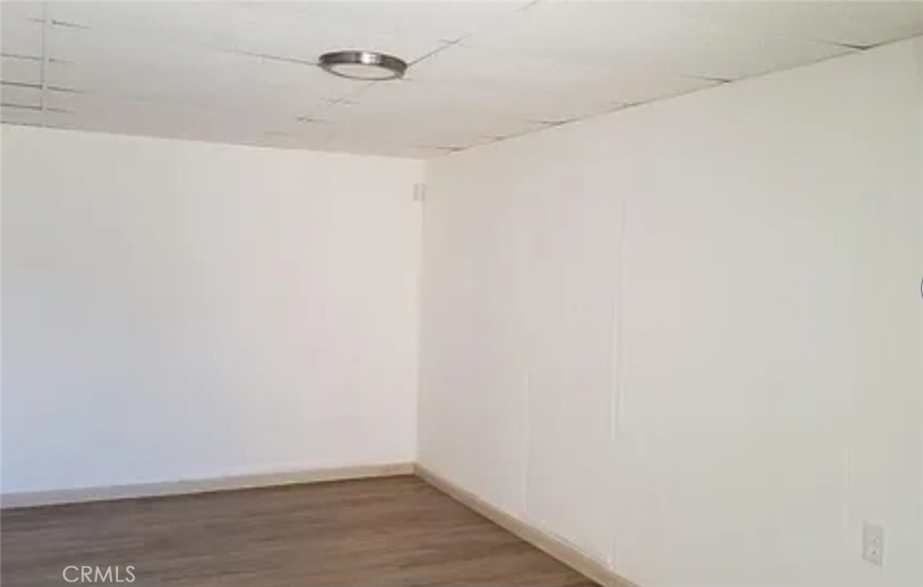 322 W Phillips