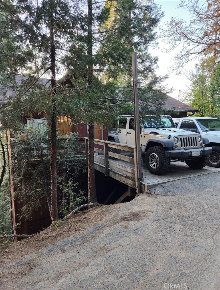 24066 Lakeview Drive