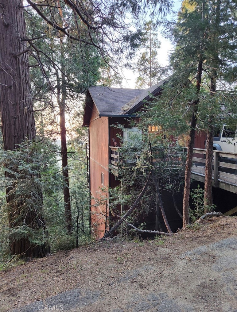 24066 Lakeview Drive