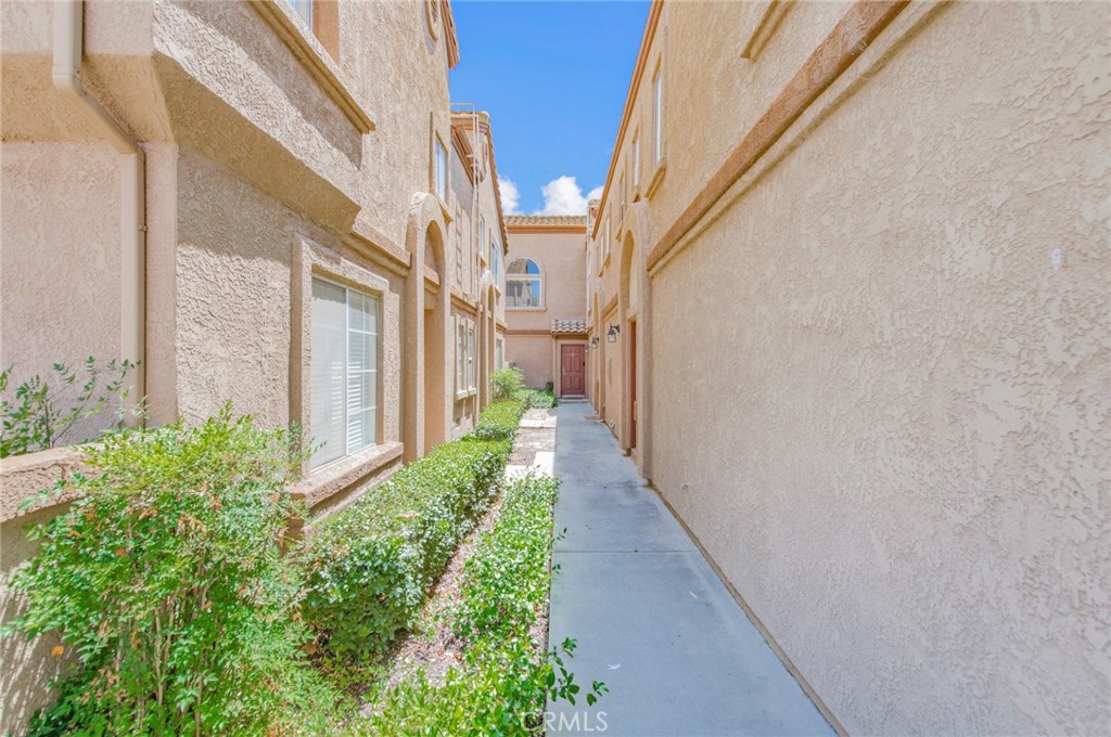 14689 Moon Crest Lane C
