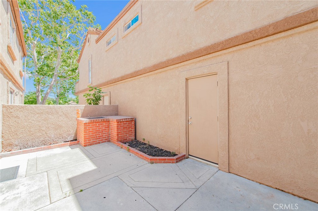 14689 Moon Crest Lane C