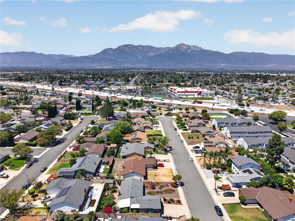807 N Madera