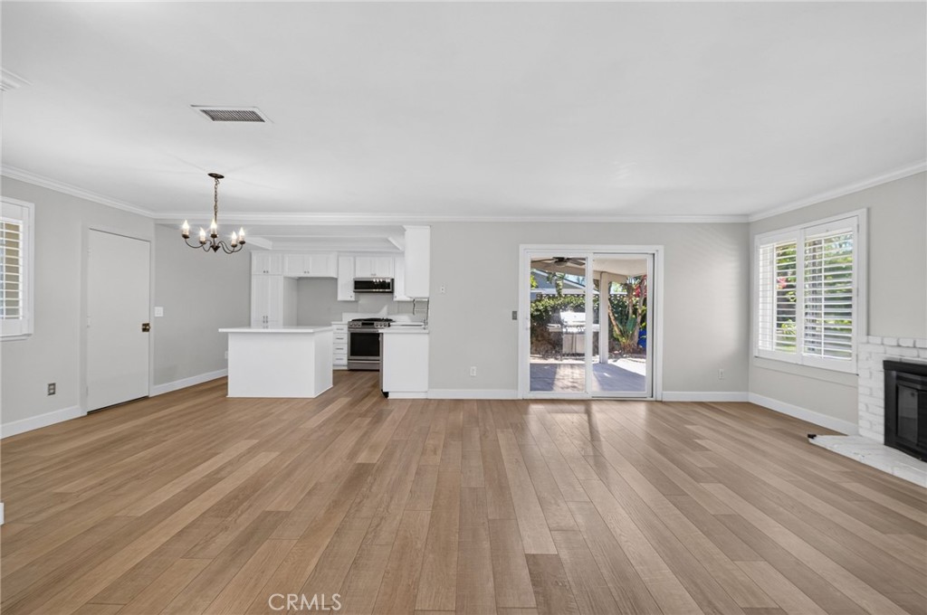 807 N Madera