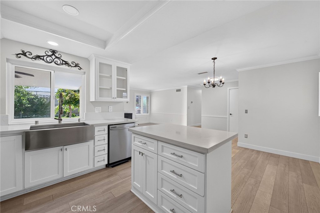 807 N Madera