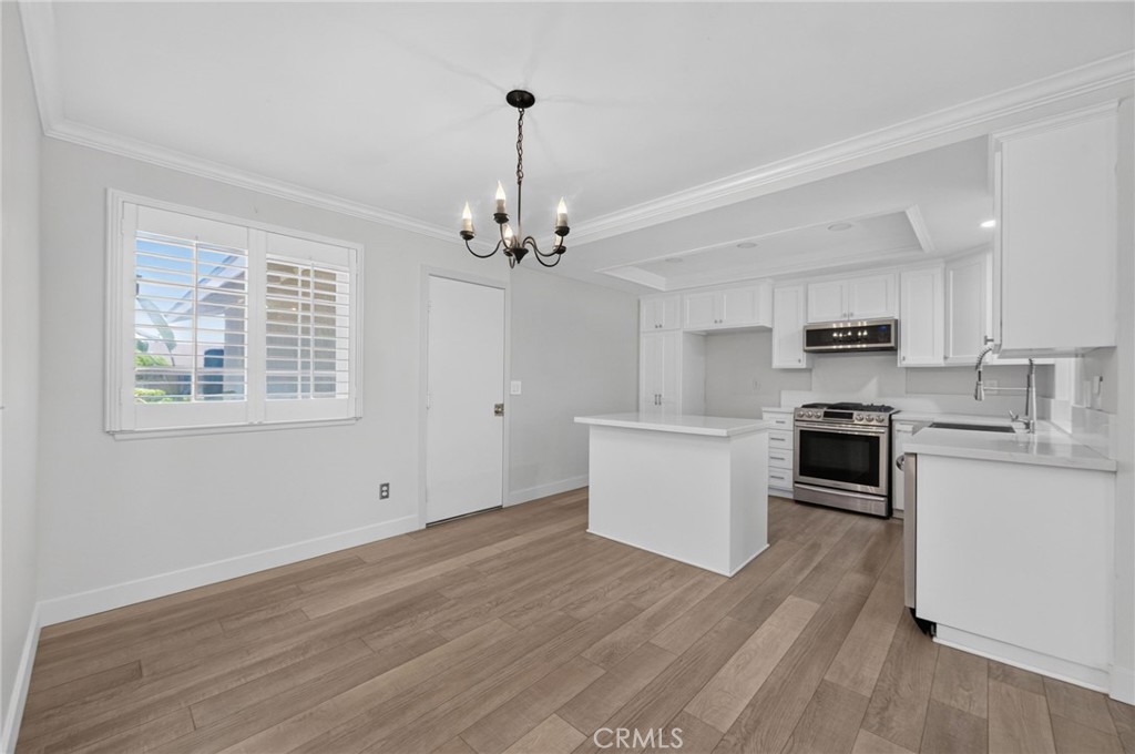 807 N Madera