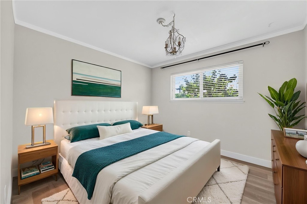 807 N Madera