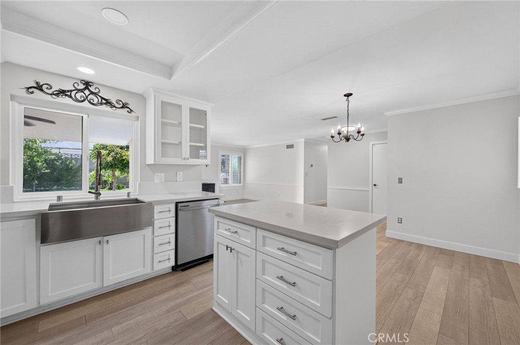 807 N Madera