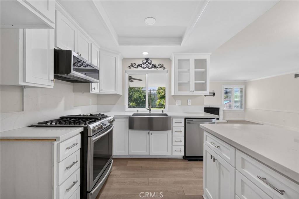 807 N Madera