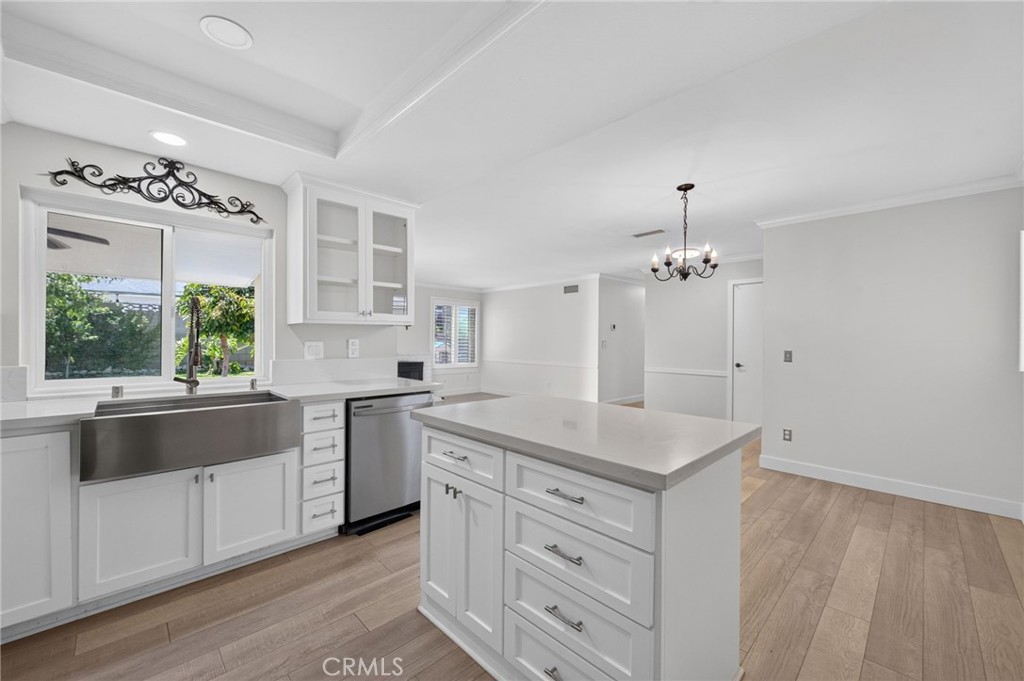 807 N Madera