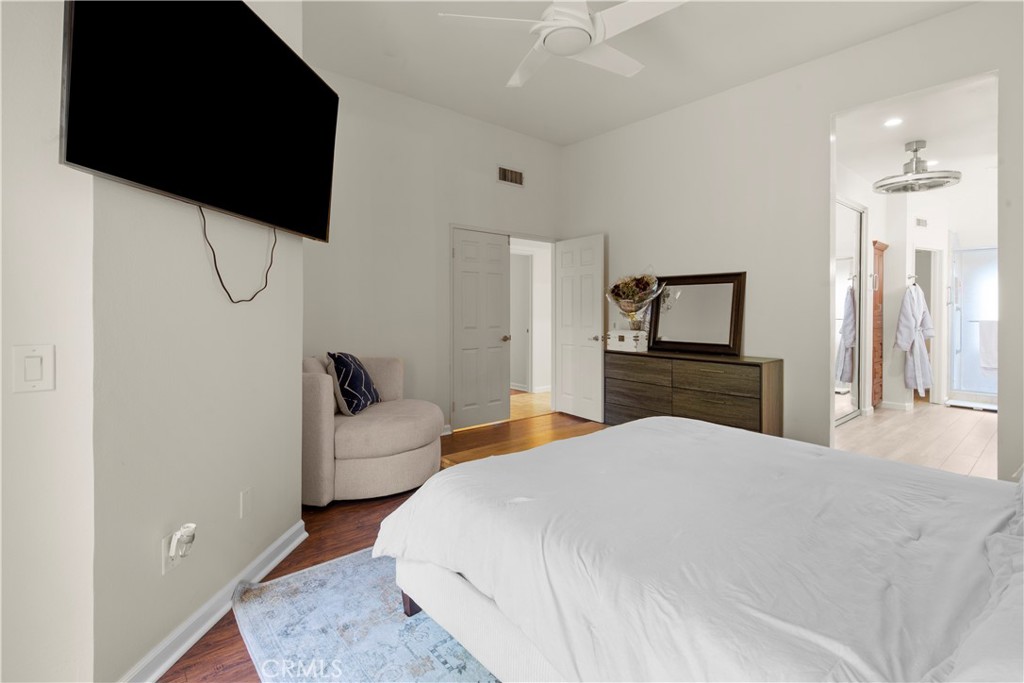 6118 E Garnet
