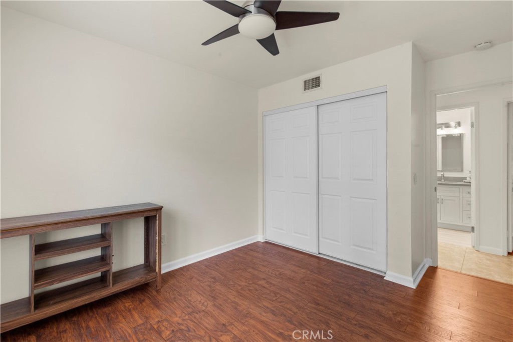 6118 E Garnet