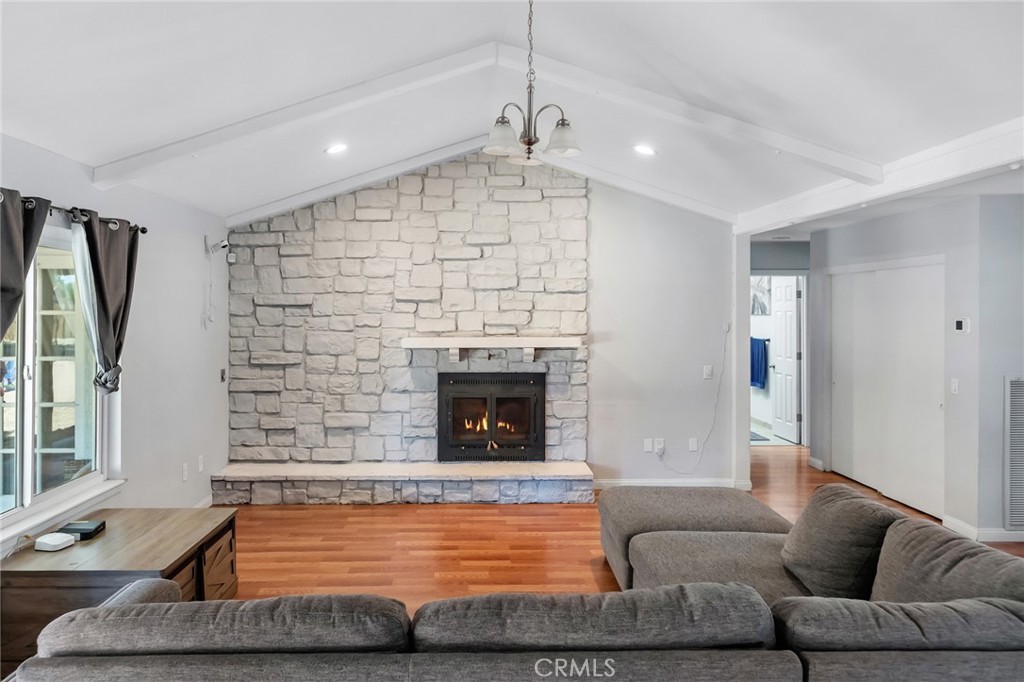 13251 Winona