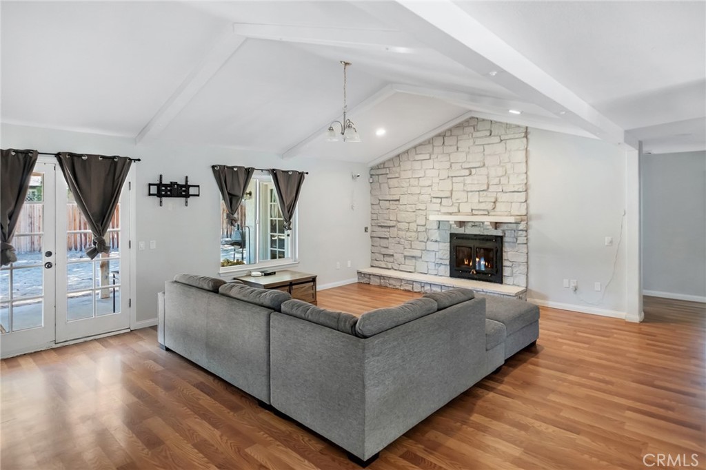 13251 Winona