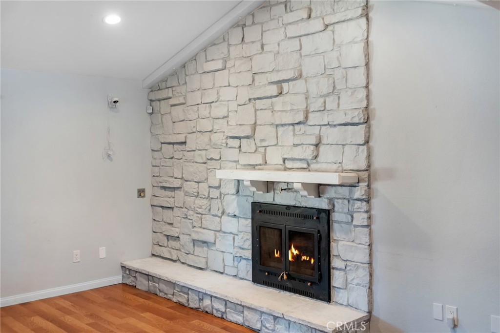 13251 Winona
