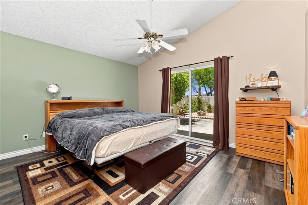 5831 Oakmont