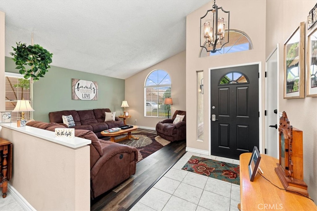 5831 Oakmont