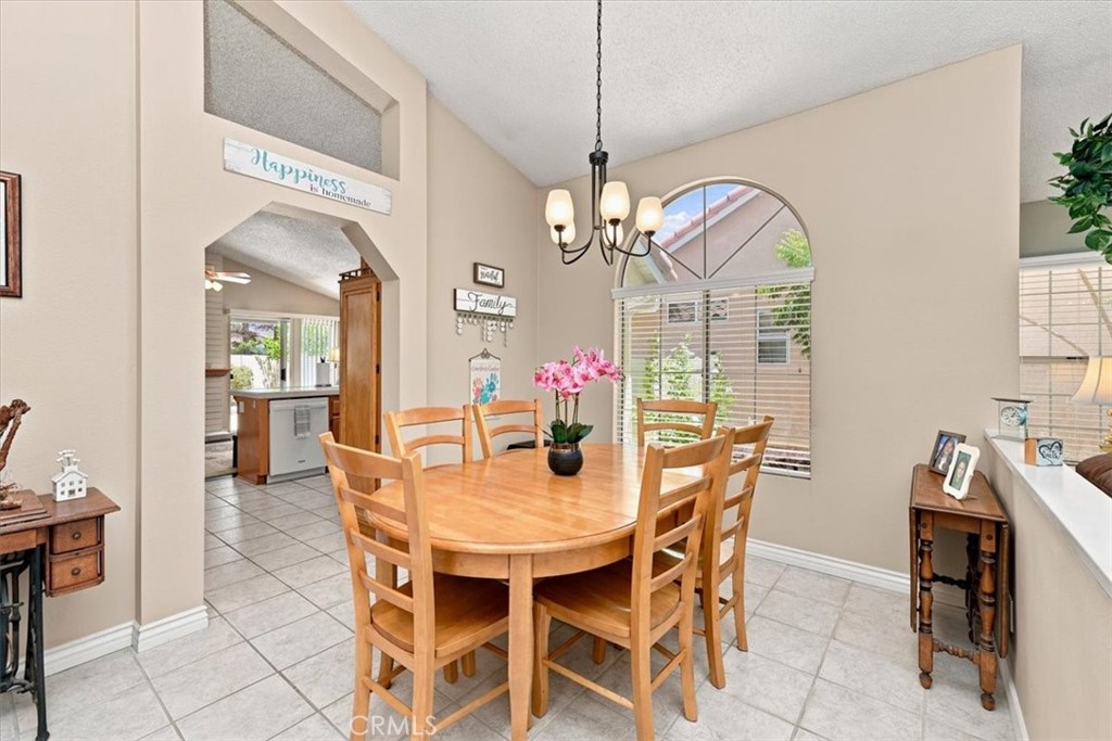 5831 Oakmont