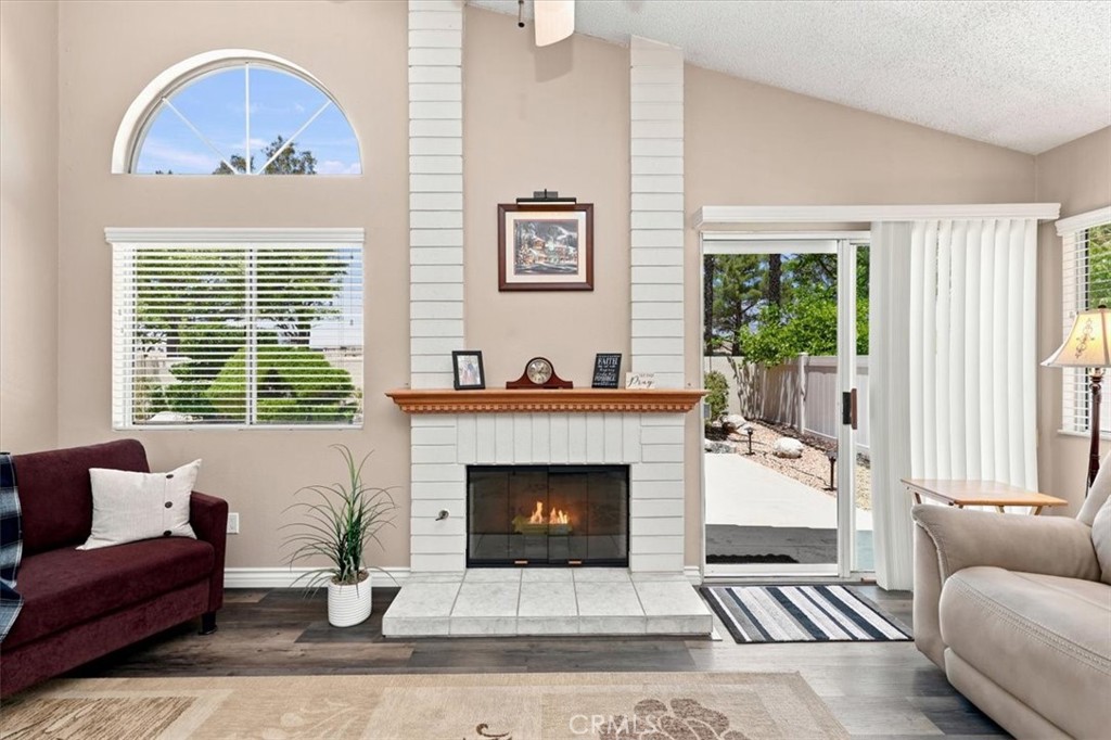 5831 Oakmont