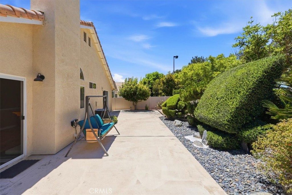 5831 Oakmont