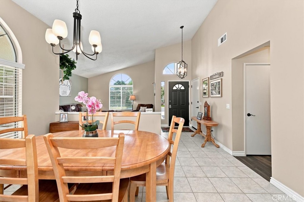 5831 Oakmont