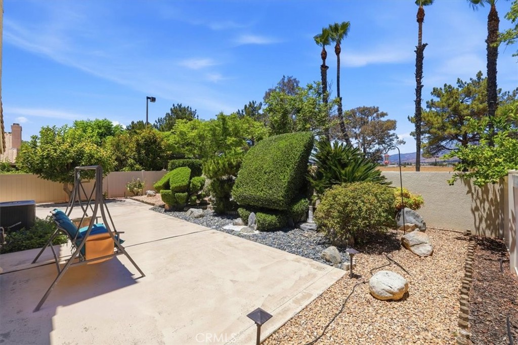 5831 Oakmont