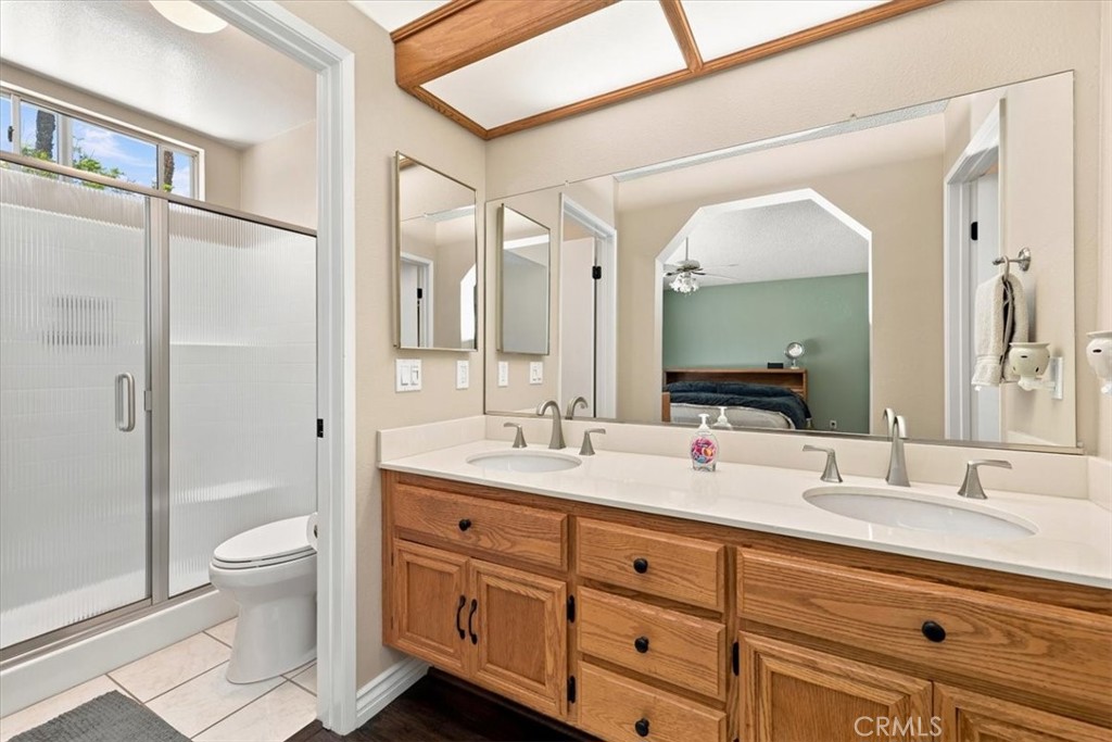 5831 Oakmont