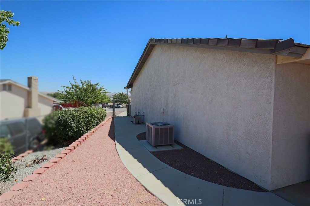 17141 Millbrook