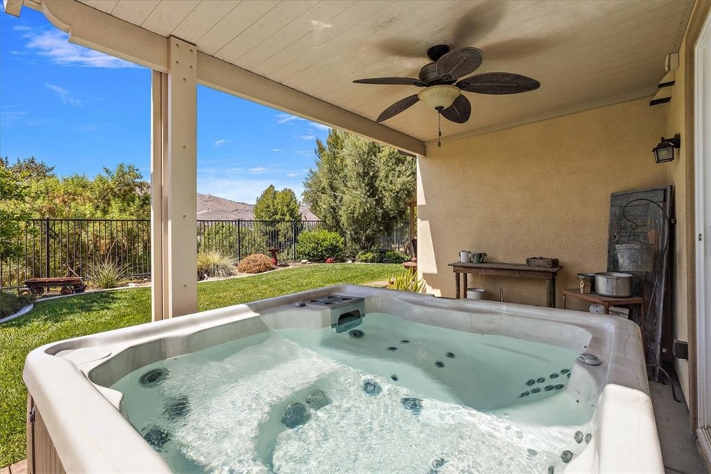 3152 Vista Terrace