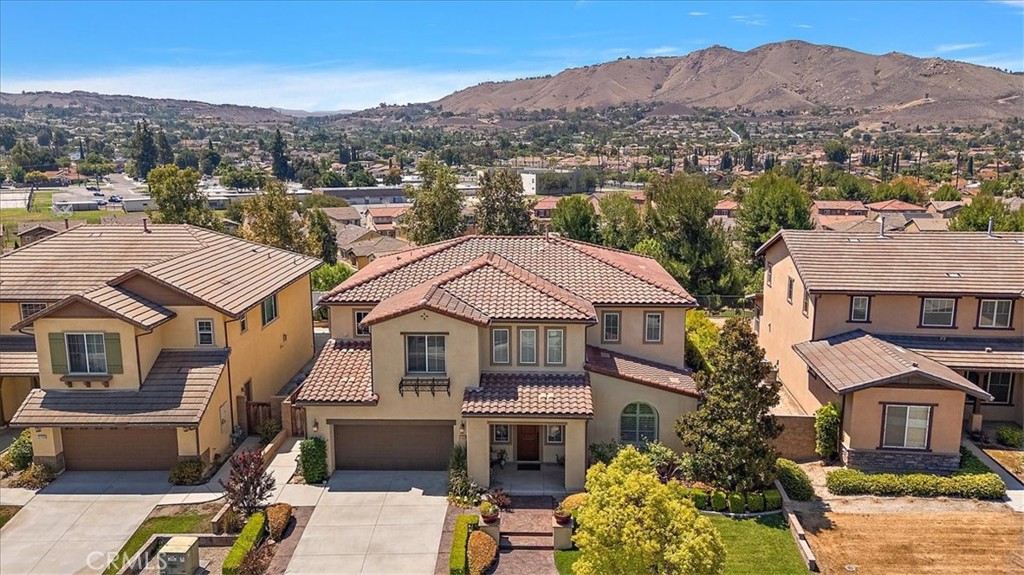 3152 Vista Terrace