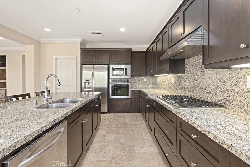 3152 Vista Terrace