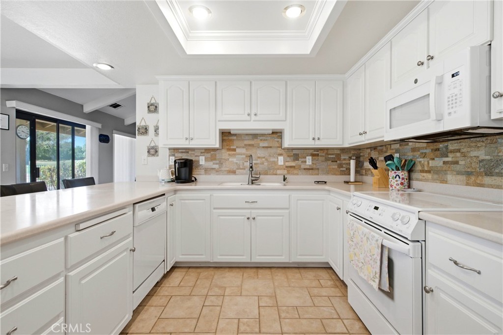 14779 Greenbriar