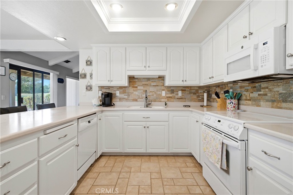 14779 Greenbriar