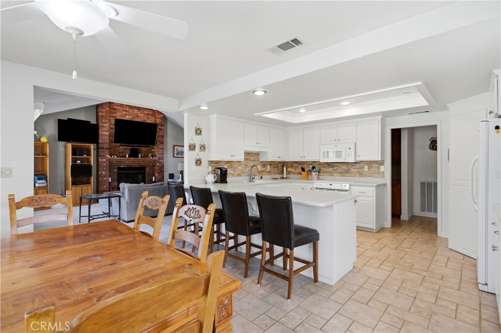 14779 Greenbriar