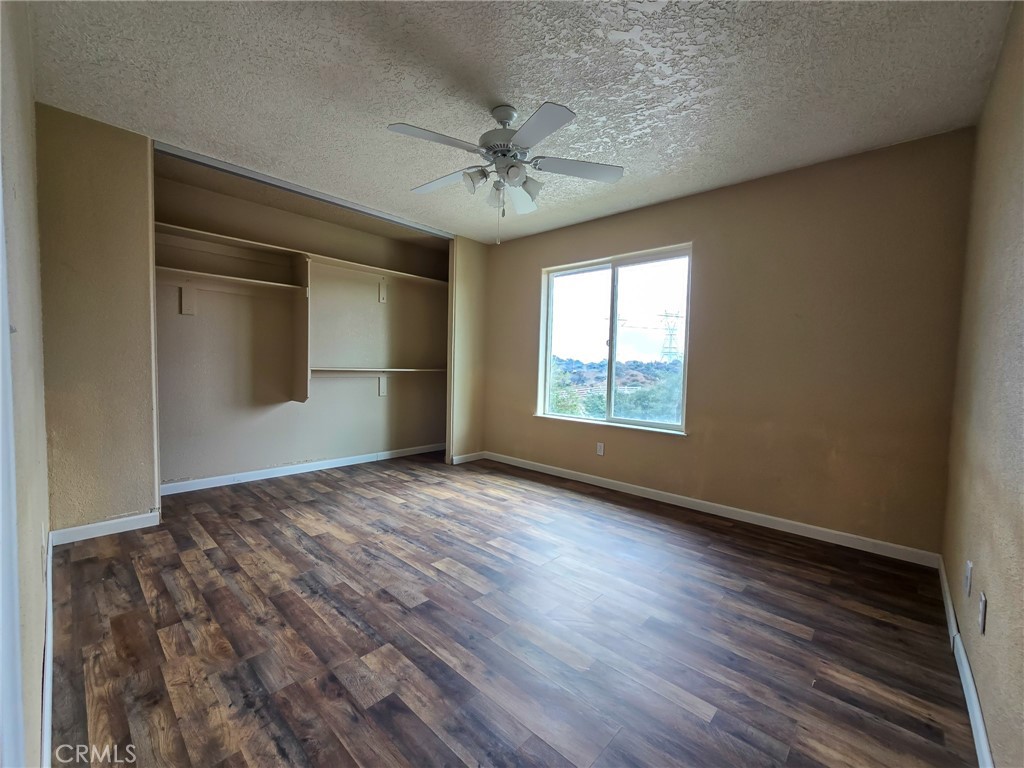 10282 Farmington