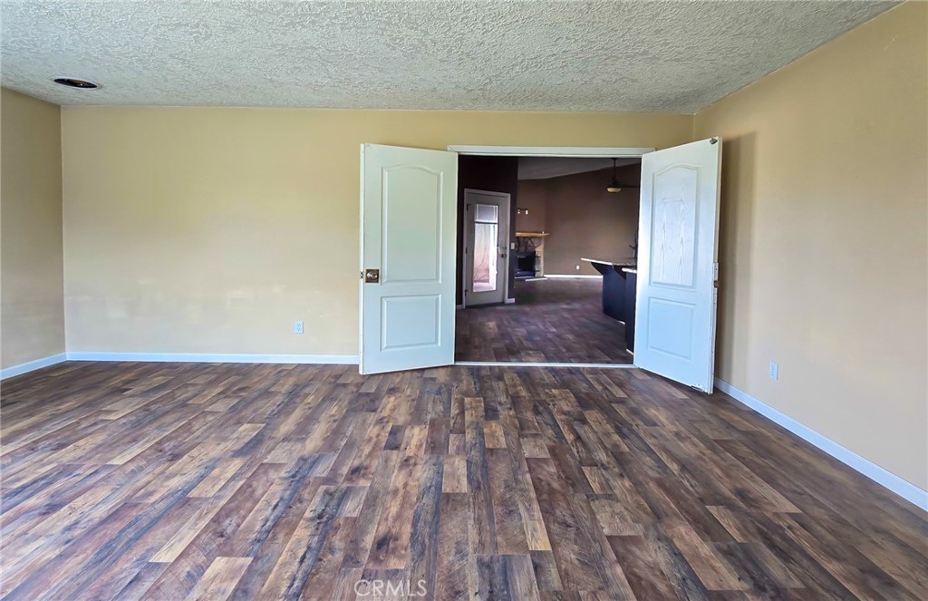 10282 Farmington