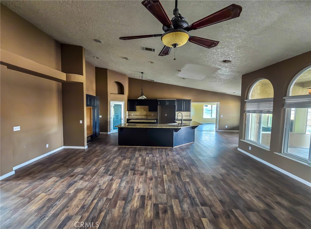 10282 Farmington