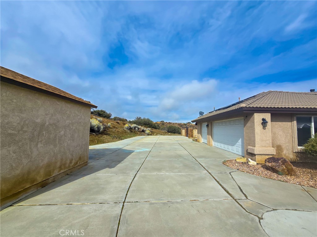 10282 Farmington