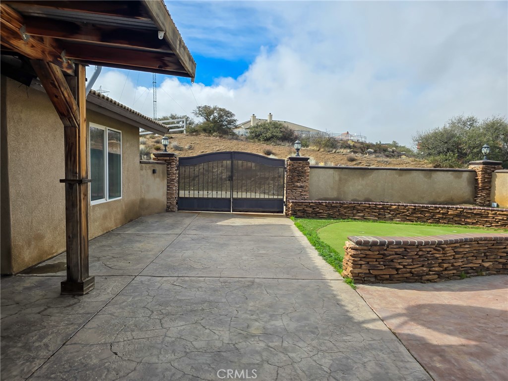 10282 Farmington