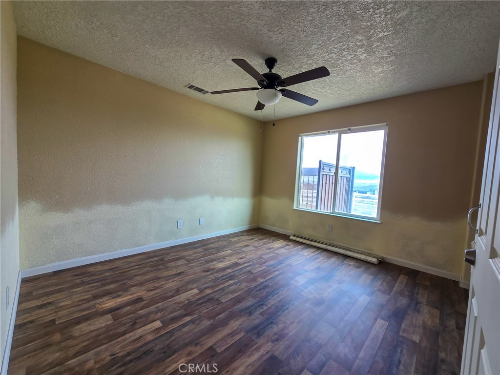 10282 Farmington